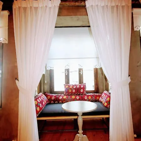 מלון דירות Maria Balat *