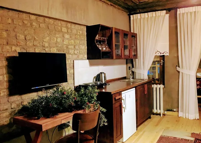 Maria Balat Aparthotel