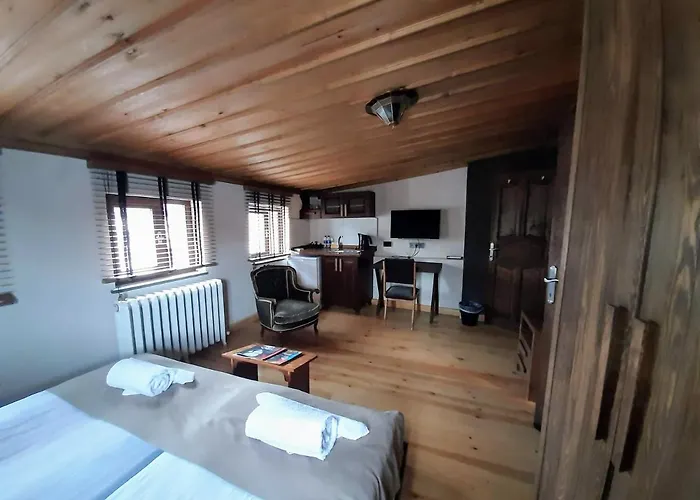 Maria Balat Aparthotel *