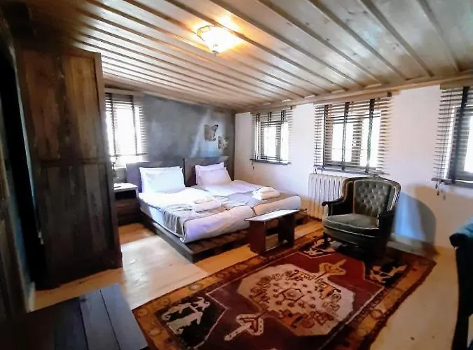 Aparthotel Maria Balat *